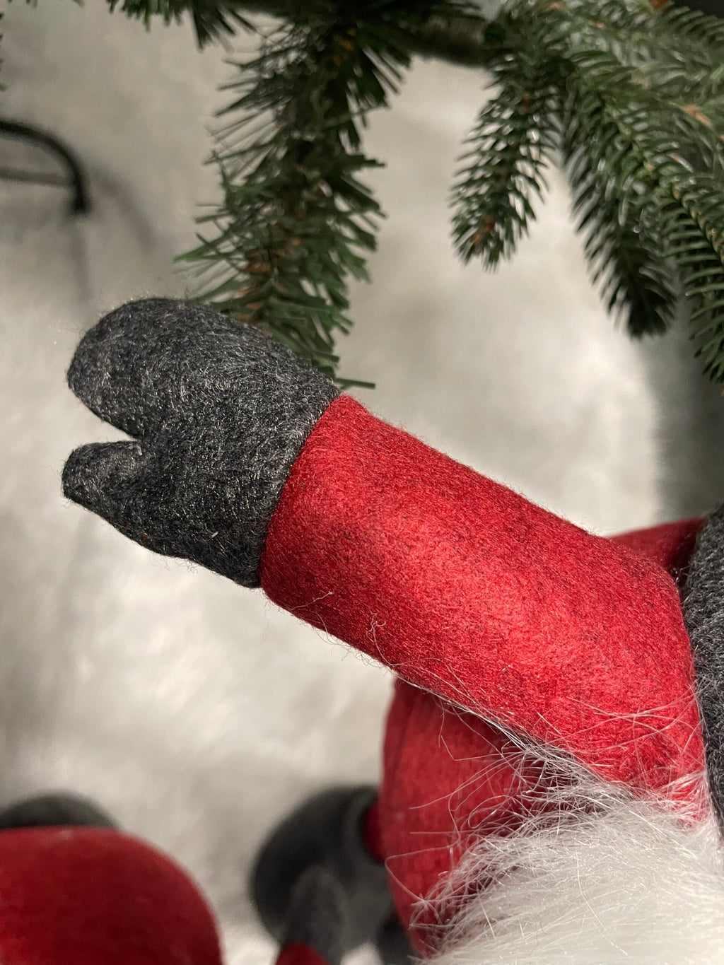 Figurina Craciun, Spiridus, picioare telescopice, inaltime extensibila 52-67cm