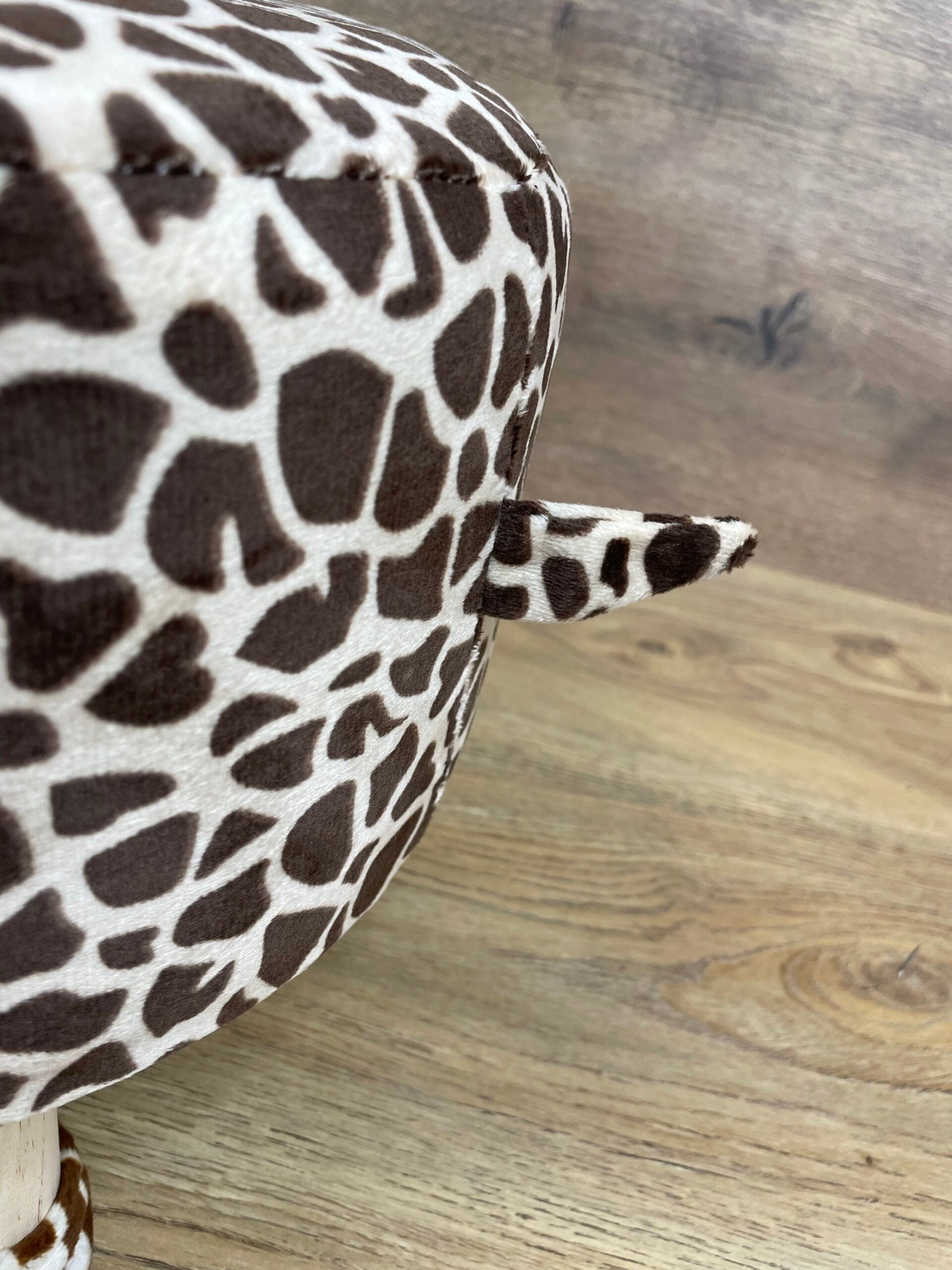 Taburet pentru copii, 28x25cm, maxim 50kg, model girafa