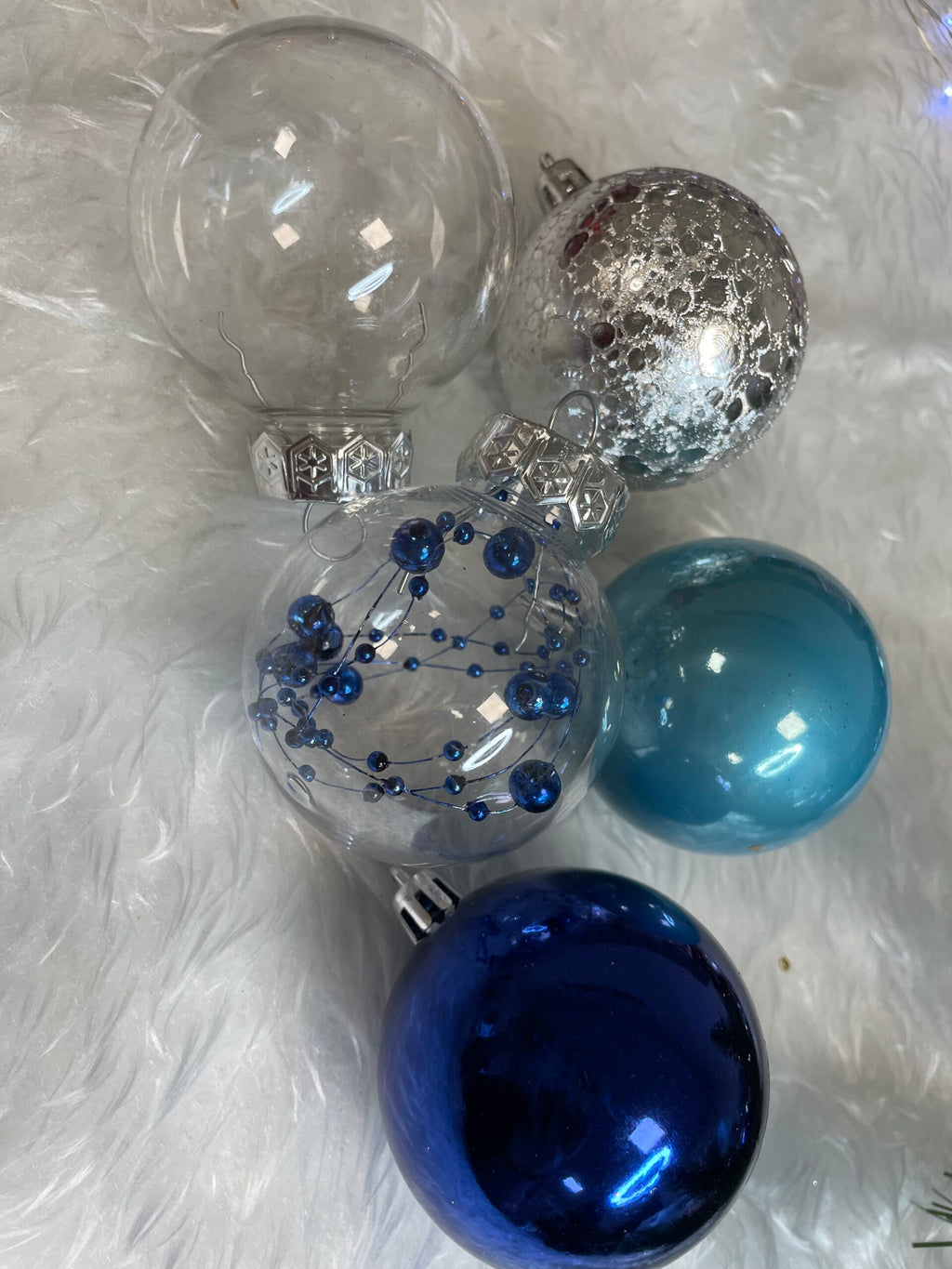 Set globuri de Craciun Inedit, 30 bucati, 6cm, transparente si albastru