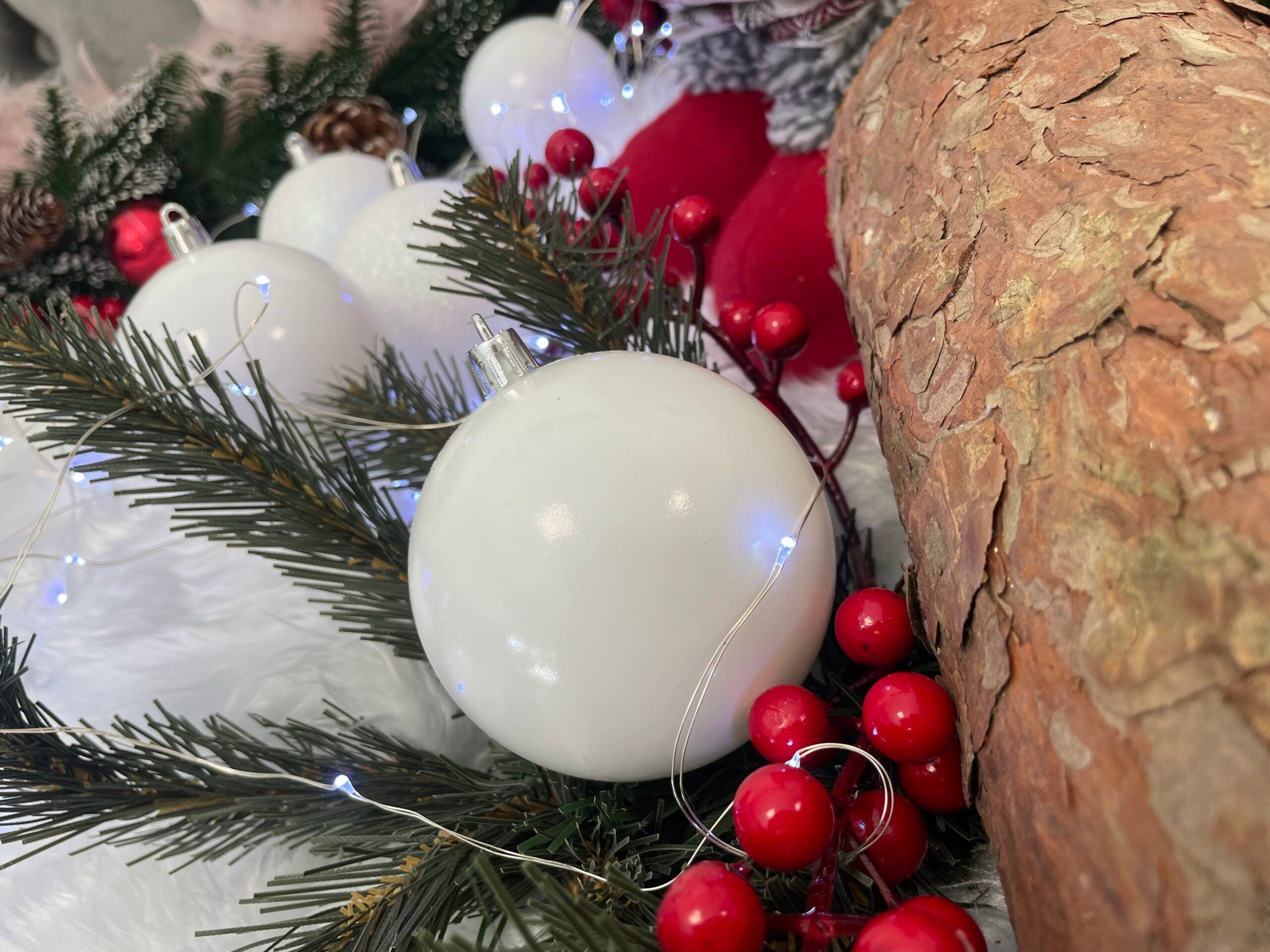 Set globuri de Craciun, 20 bucati, 8cm, alb perlat