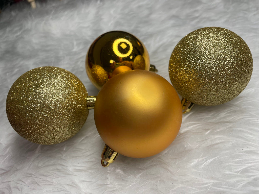 Set globuri de Craciun, 30 bucati, 3 modele, 6cm, auriu