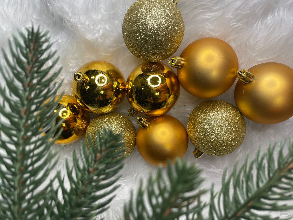 Set globuri de Craciun, 30 bucati, 3 modele, 6cm, auriu