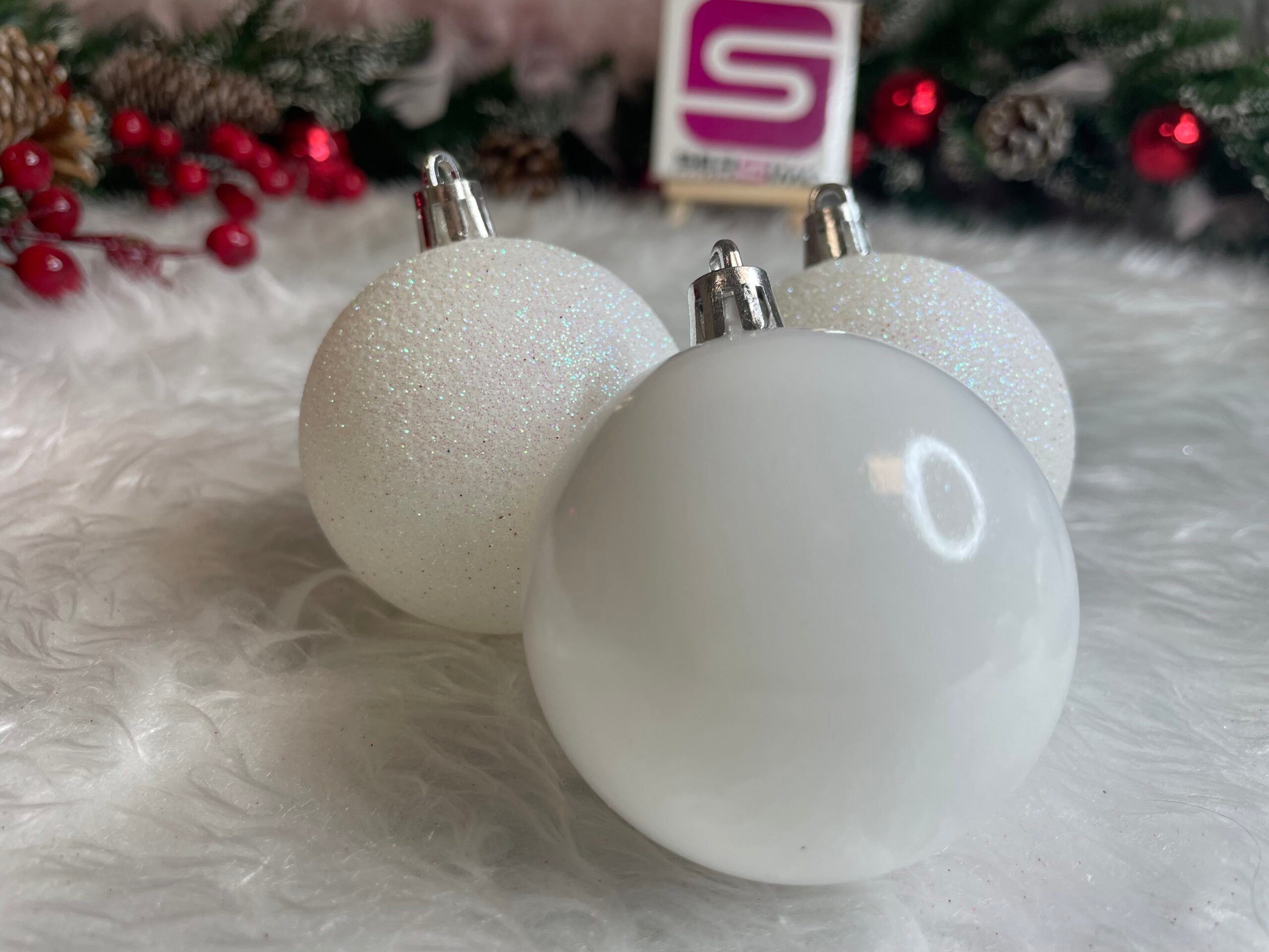 Set globuri de Craciun, 20 bucati, 6cm, alb perlat