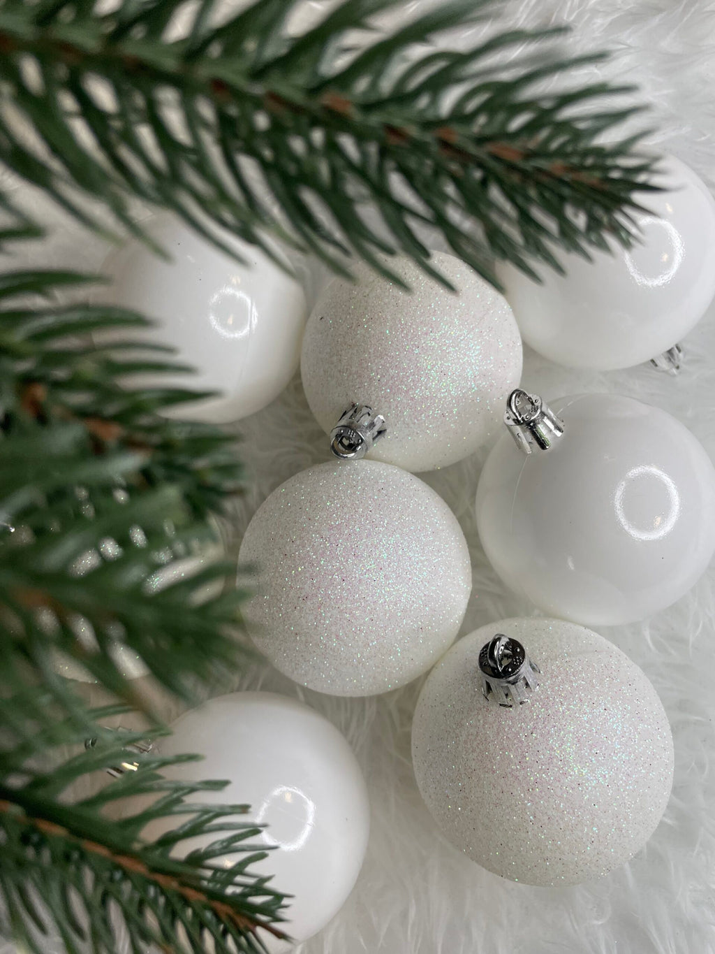 Set globuri de Craciun, 20 bucati, 6cm, alb perlat