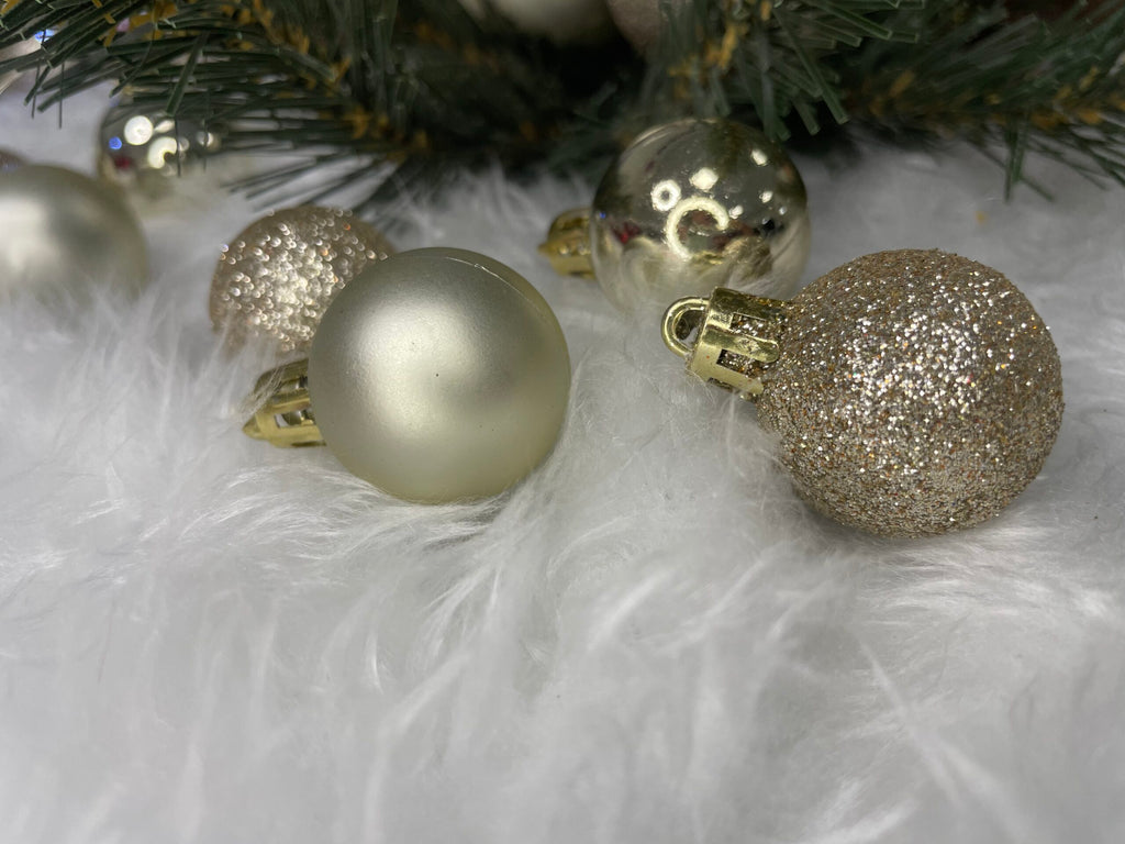 Set globuri de Craciun, 100 bucati, 3-6cm, auriu