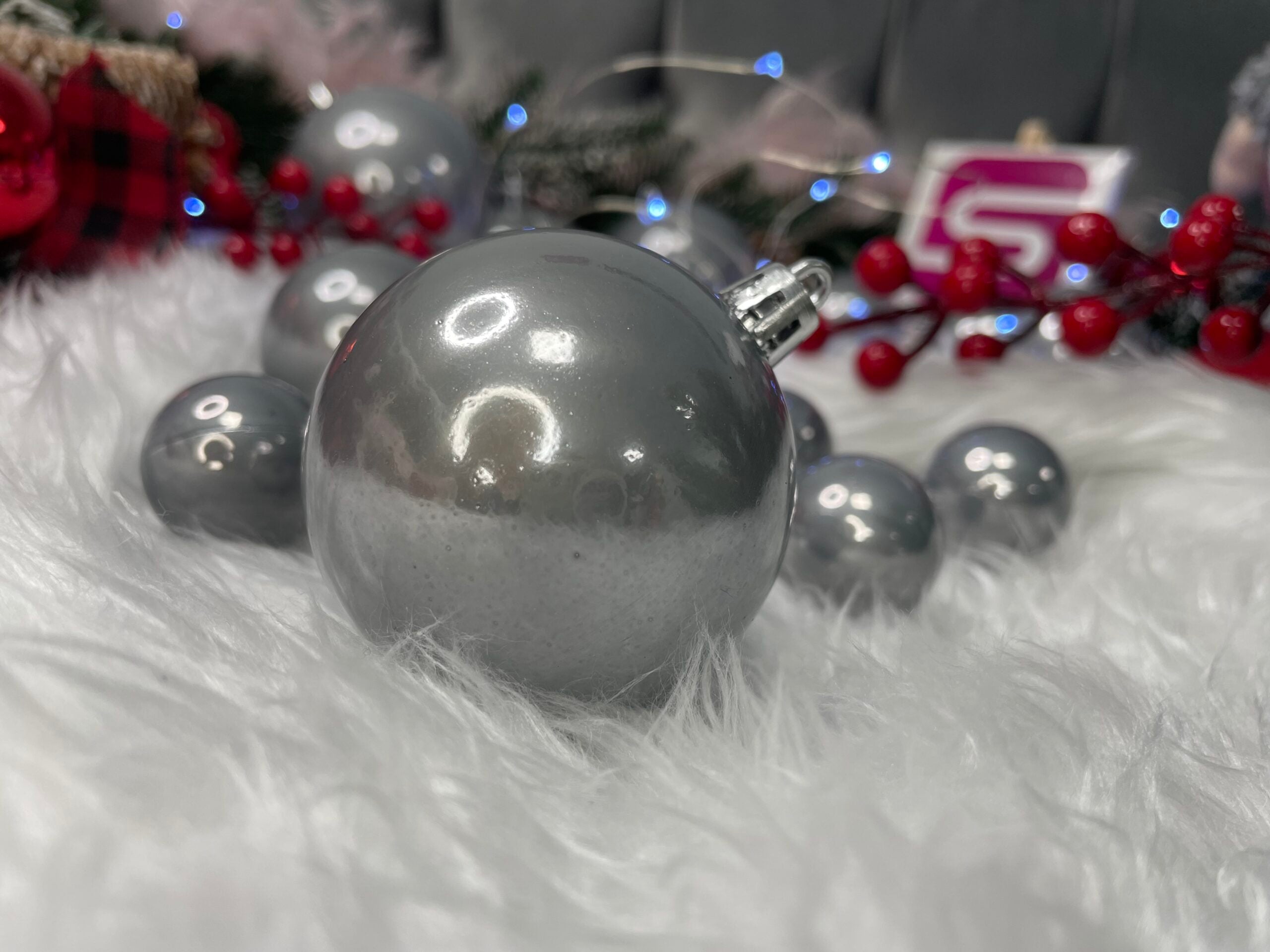 Set globuri de Craciun, 37 bucati, 3-8cm, argintiu