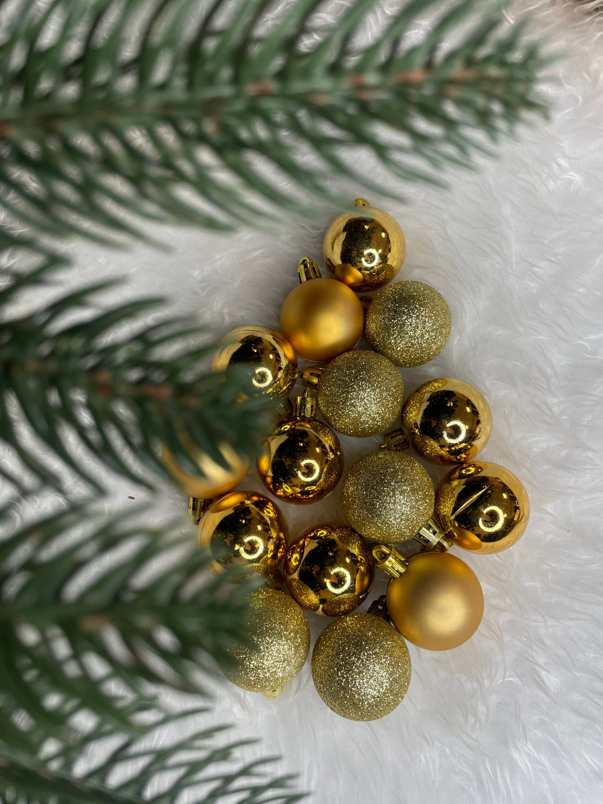 Set globuri de Craciun, 20 bucati, 3 modele, 4cm, auriu