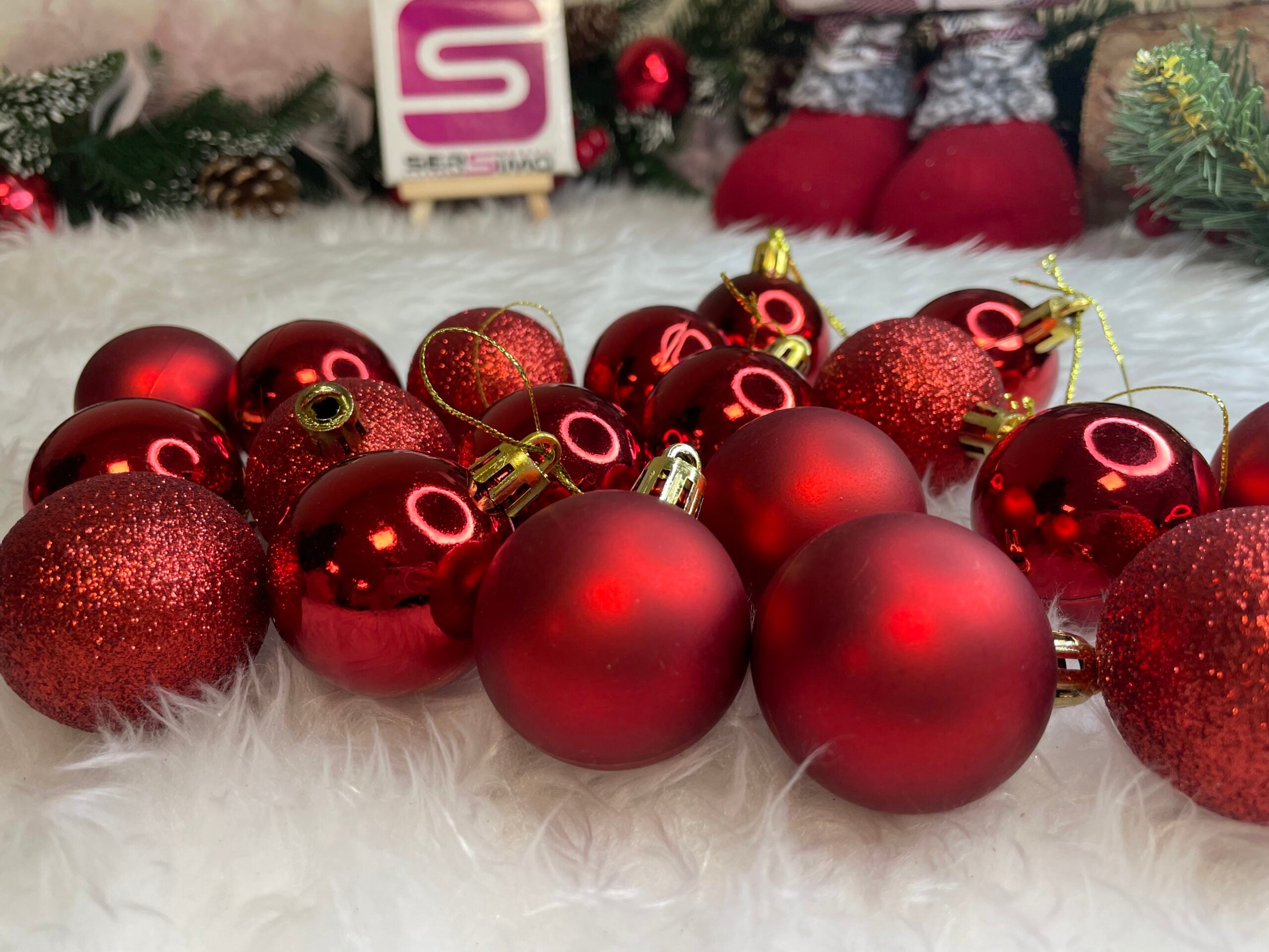 Set globuri de Craciun, 20 bucati, 3 modele, 4cm, rosu