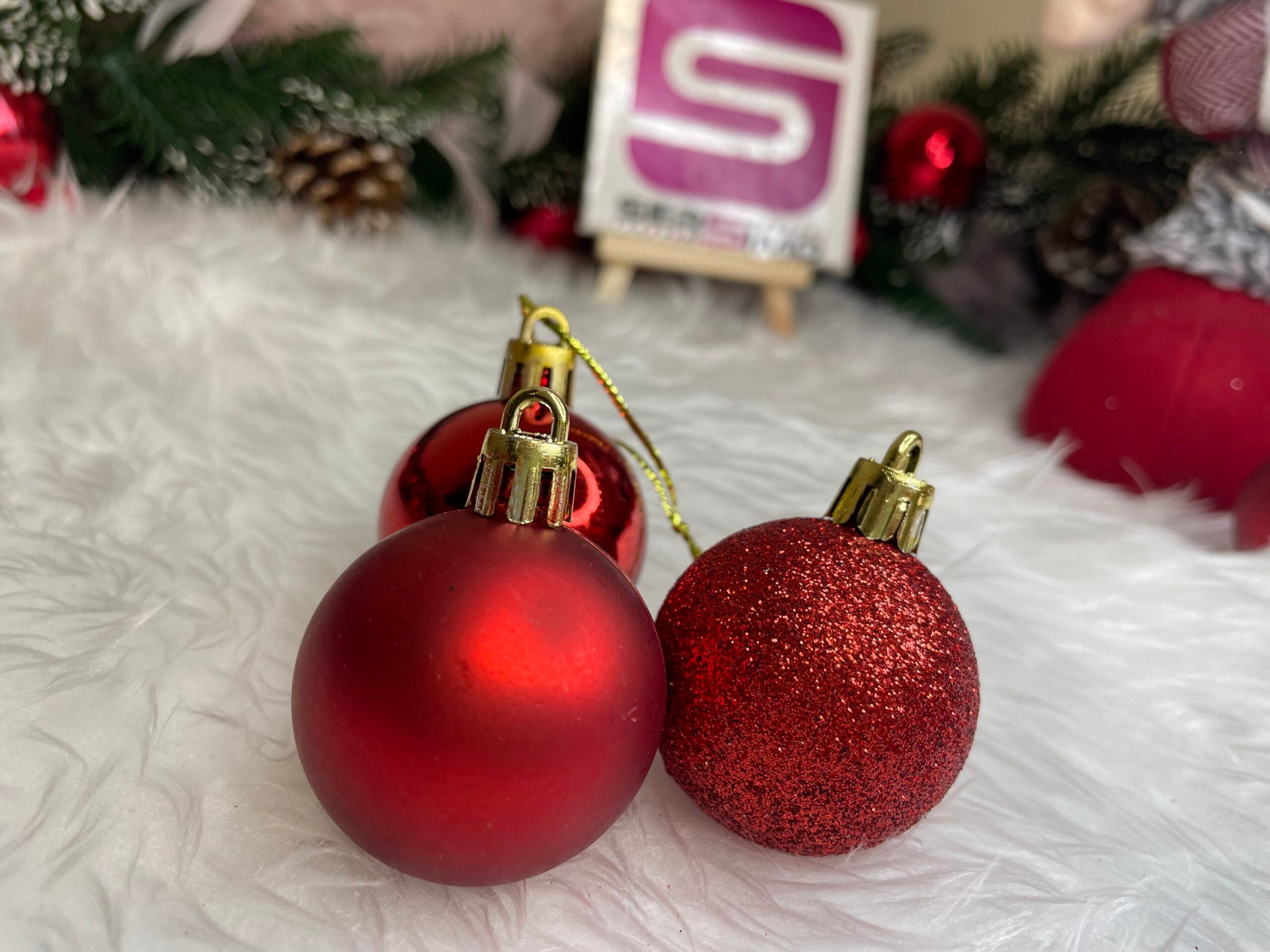 Set globuri de Craciun, 20 bucati, 3 modele, 4cm, rosu