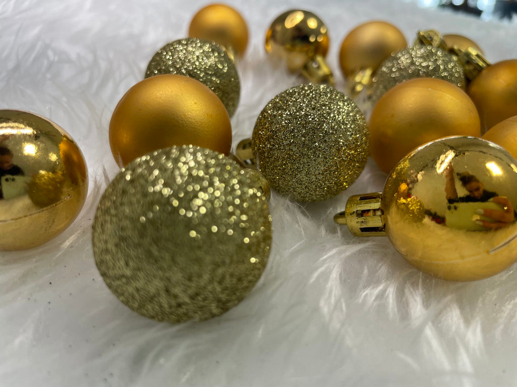 Set globuri de Craciun, 30 bucati, 3 modele, 3cm, auriu
