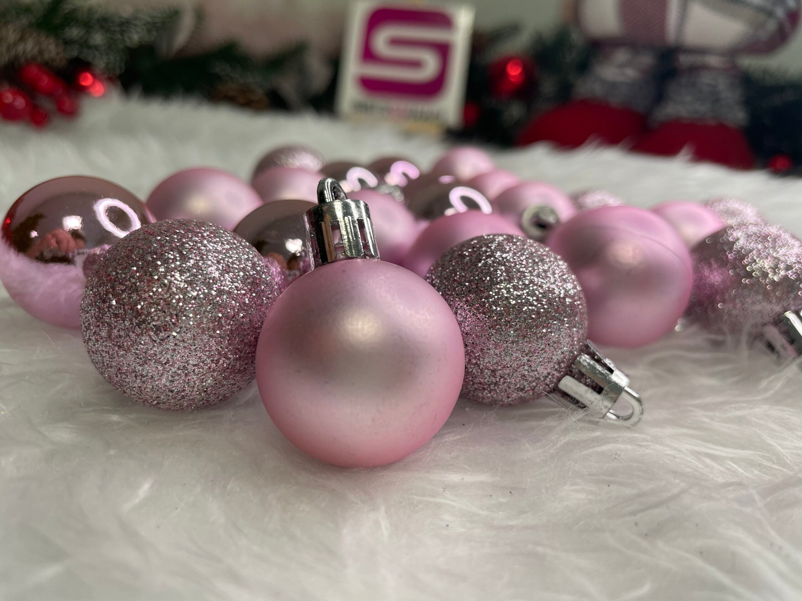 Set globuri de Craciun, 30 bucati, 3 modele, 3cm, roz