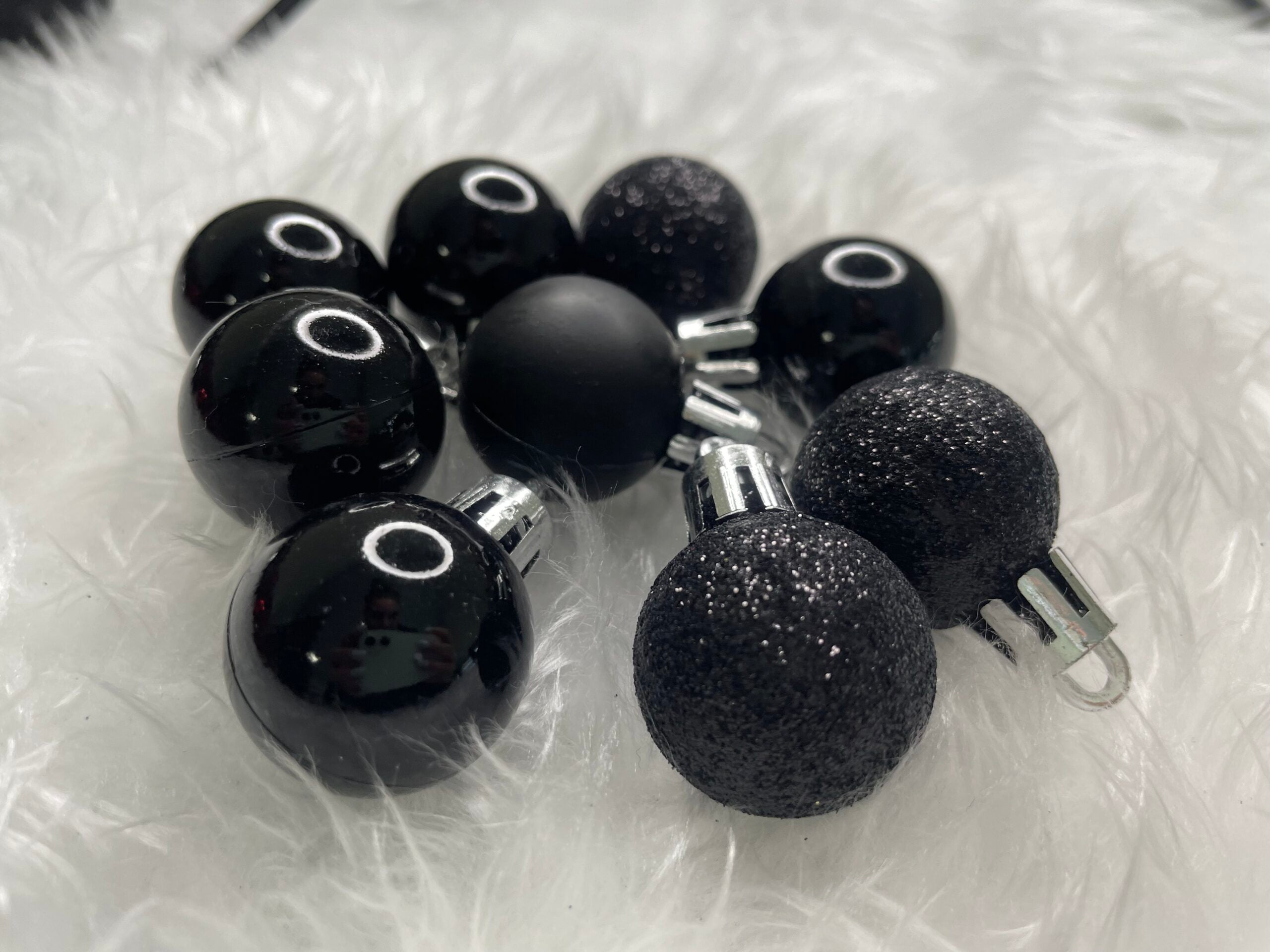 Set globuri de Craciun, 25 bucati, 3 modele, 2,5cm si 4cm, negru