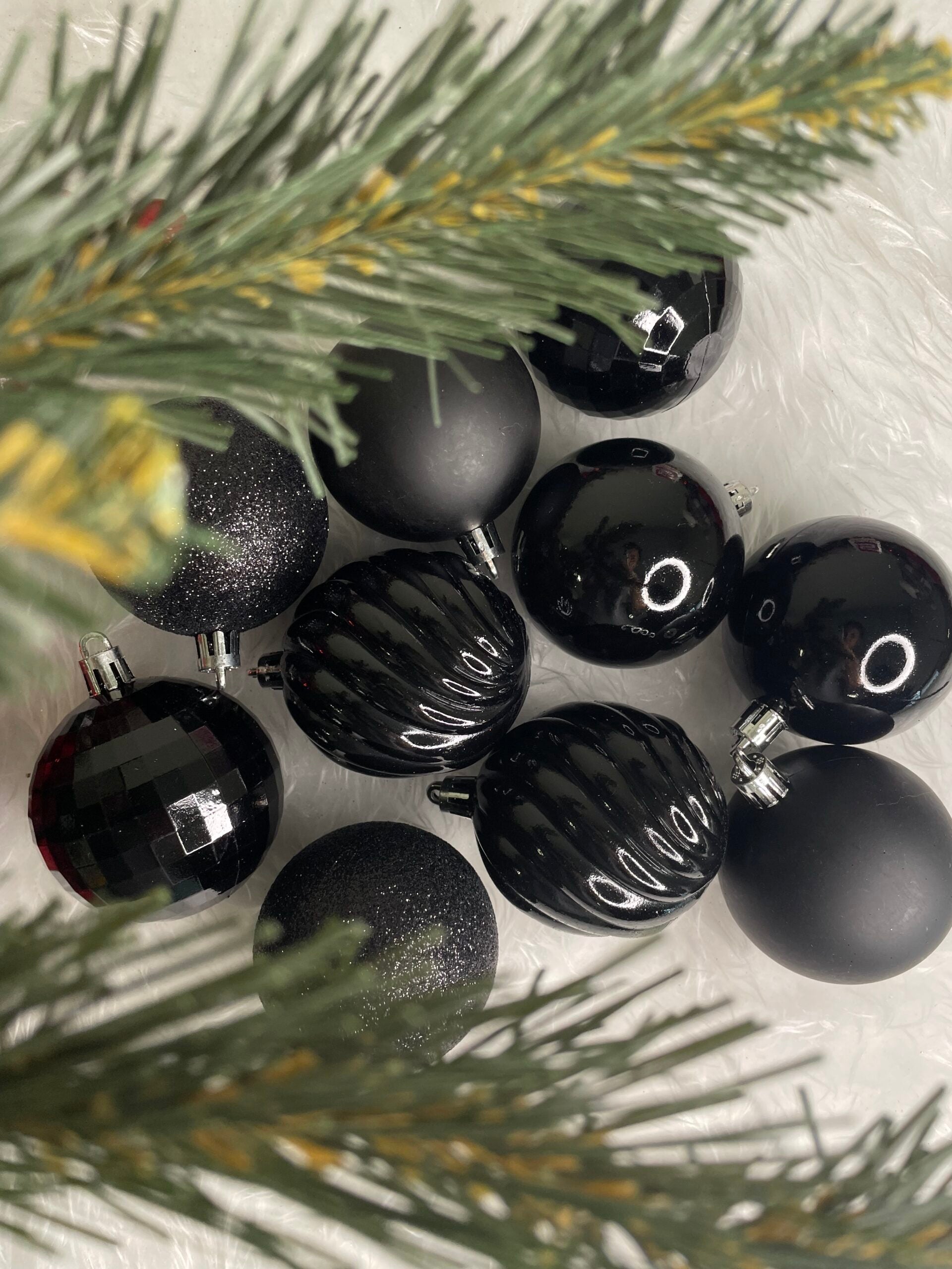 Set globuri de Craciun, 20 bucati, 5 modele, 6cm, negru