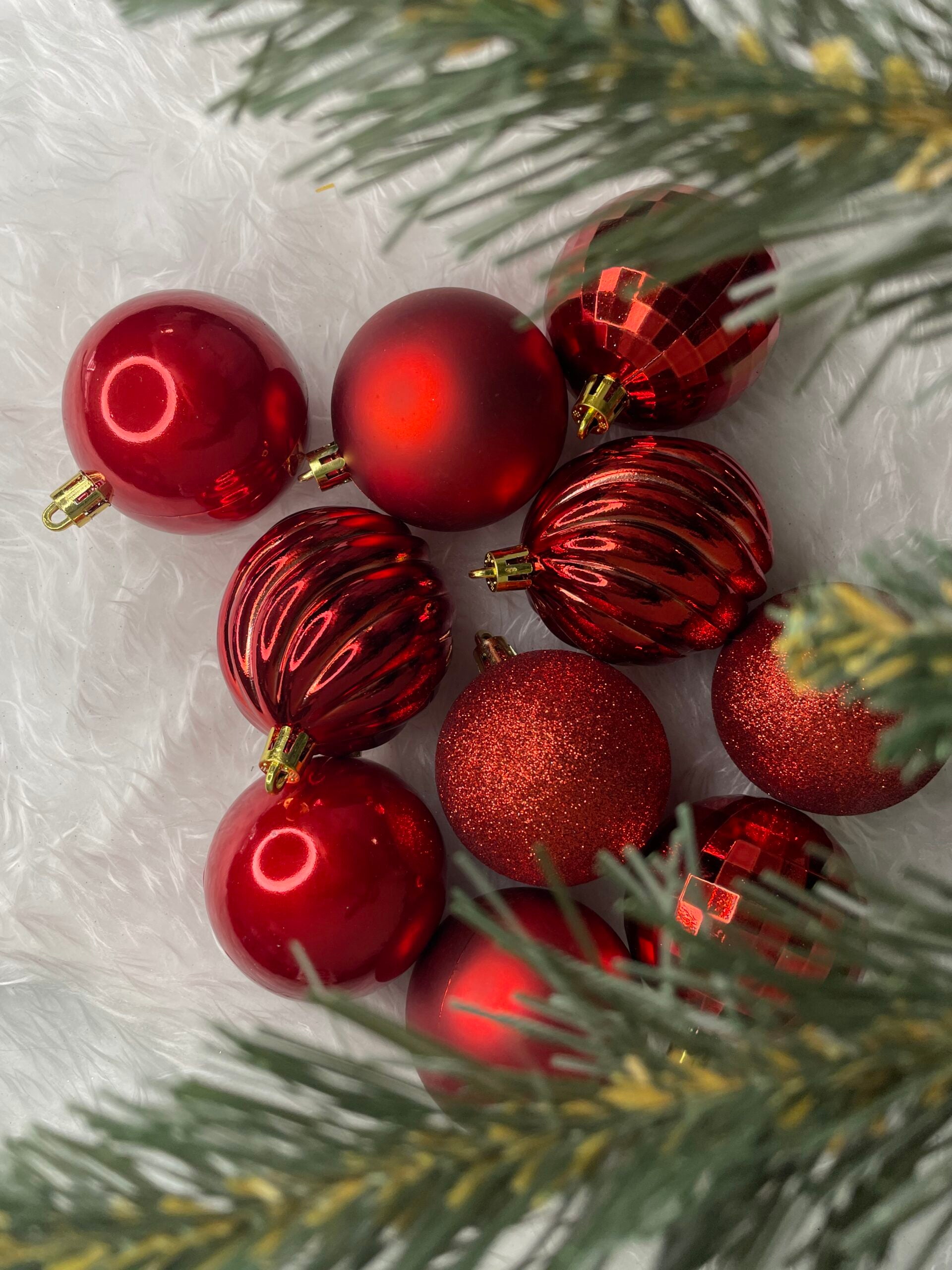 Set globuri de Craciun, 20 bucati, 5 modele, 6cm, rosu