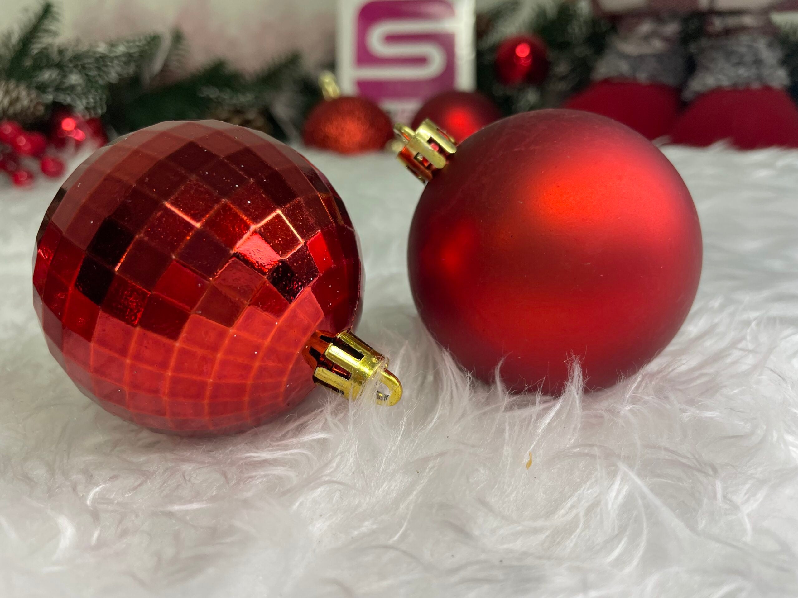 Set globuri de Craciun, 20 bucati, 5 modele, 6cm, rosu