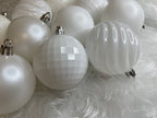 Set globuri de Craciun, 20 bucati, 5 modele, 6cm, alb