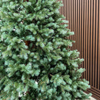 Brad artificial , Scandinavia, verde cu varfuri argintii, integral 3D, 210 cm