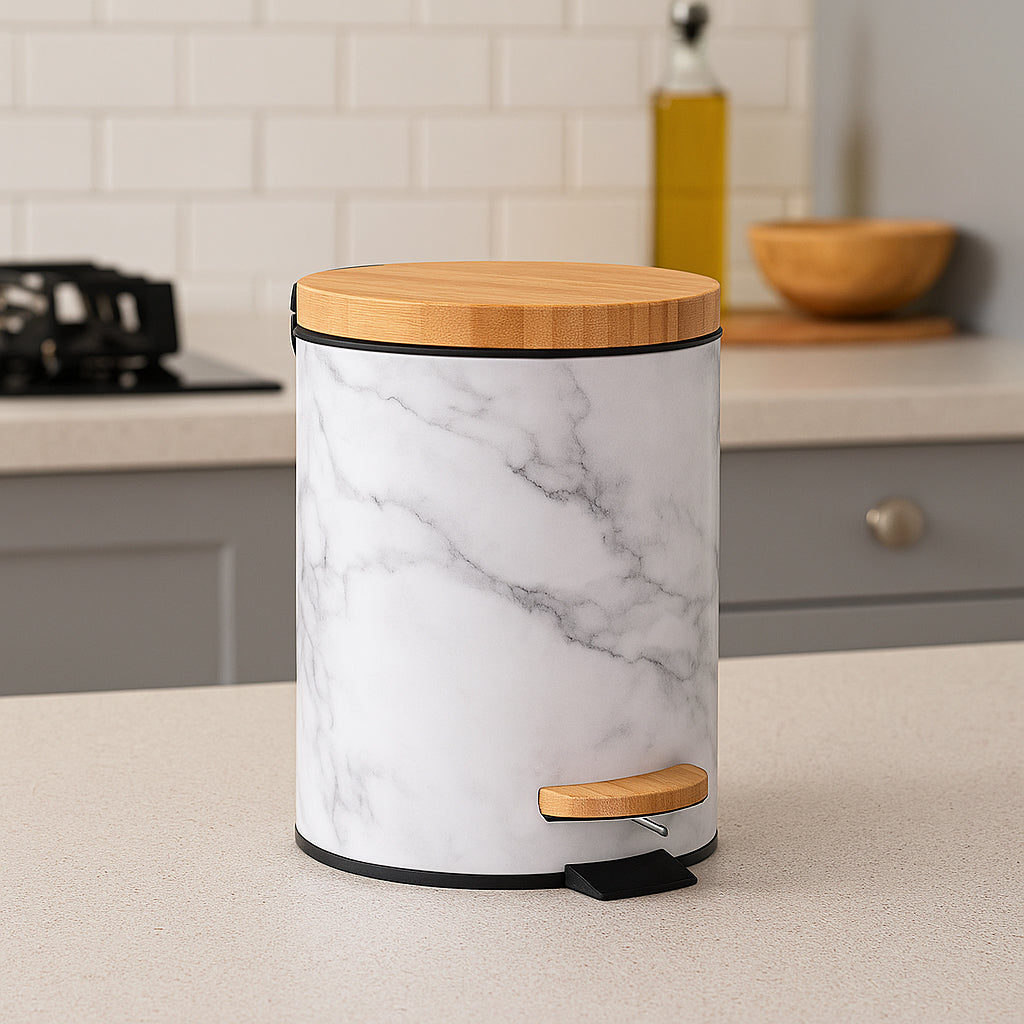 Cos de gunoi cu pedala 5Five Lea cu inchidere soft-close, PP si otel, 17x25 cm, alb